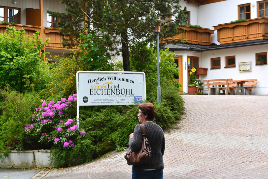 Haupteingang Ferienhotel Eichenbühl