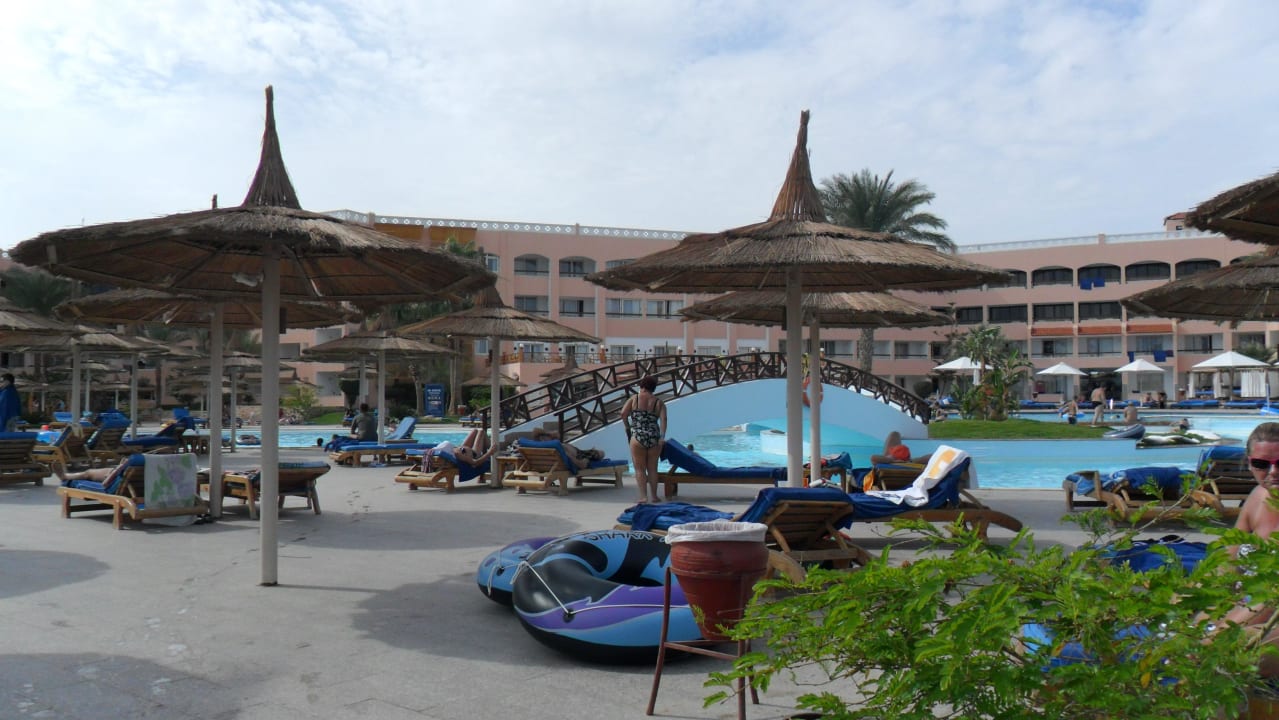 Pool sehr schön Beach Albatros Resort