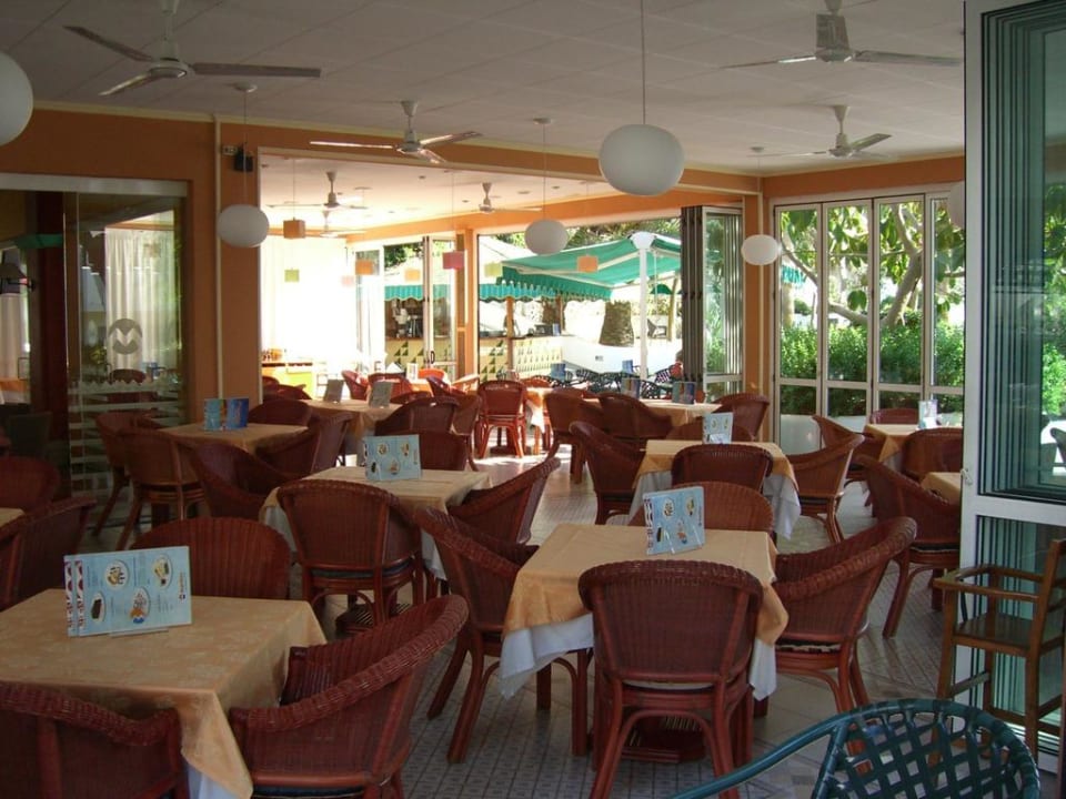 Snackbar Blue Sea Club Martha’s Resort