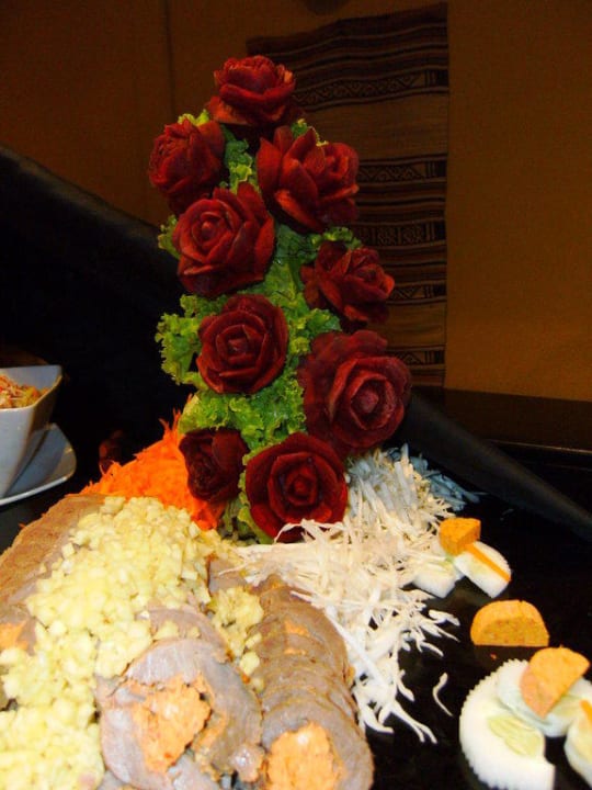 Rosen aus roter Beete  Adaaran Select Meedhupparu Island Resort - Premium All Inclusive