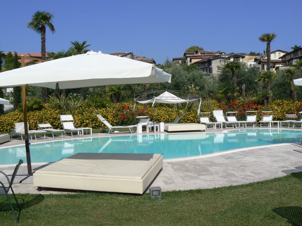 Lounge-Pool am Restaurant Hotel Il Ghetto Farm Holiday