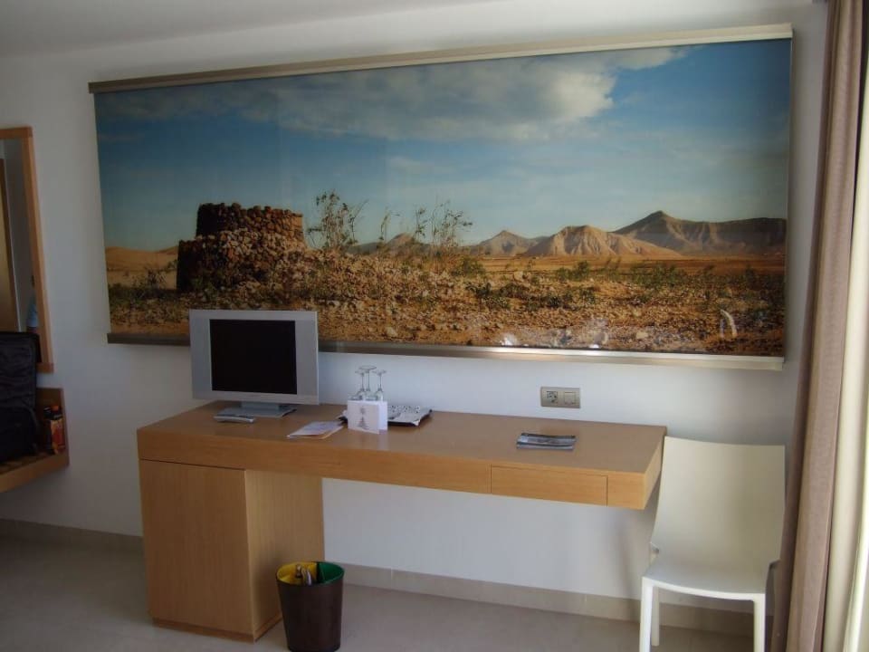 Zimmer mit Wandbild tagsüber R2 Bahía Playa Design Hotel & Spa - Adults Only