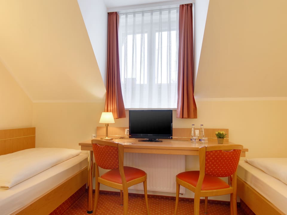 Zimmer Hotel Kriemhild am Hirschgarten