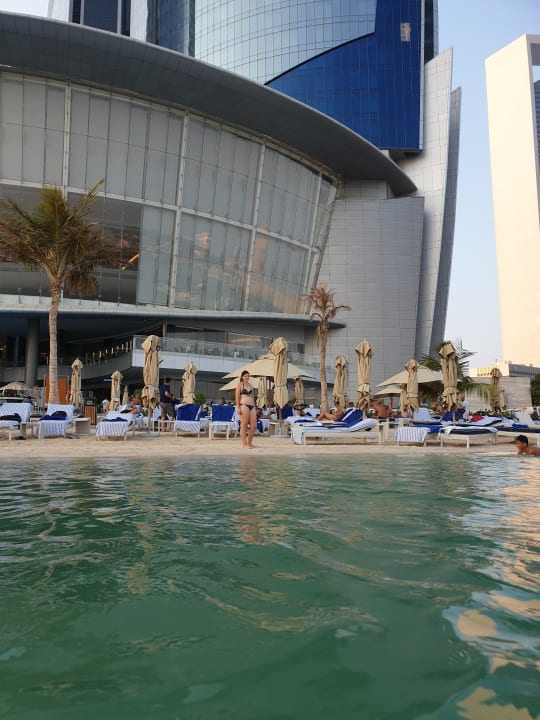 Strand Conrad Abu Dhabi Etihad Towers