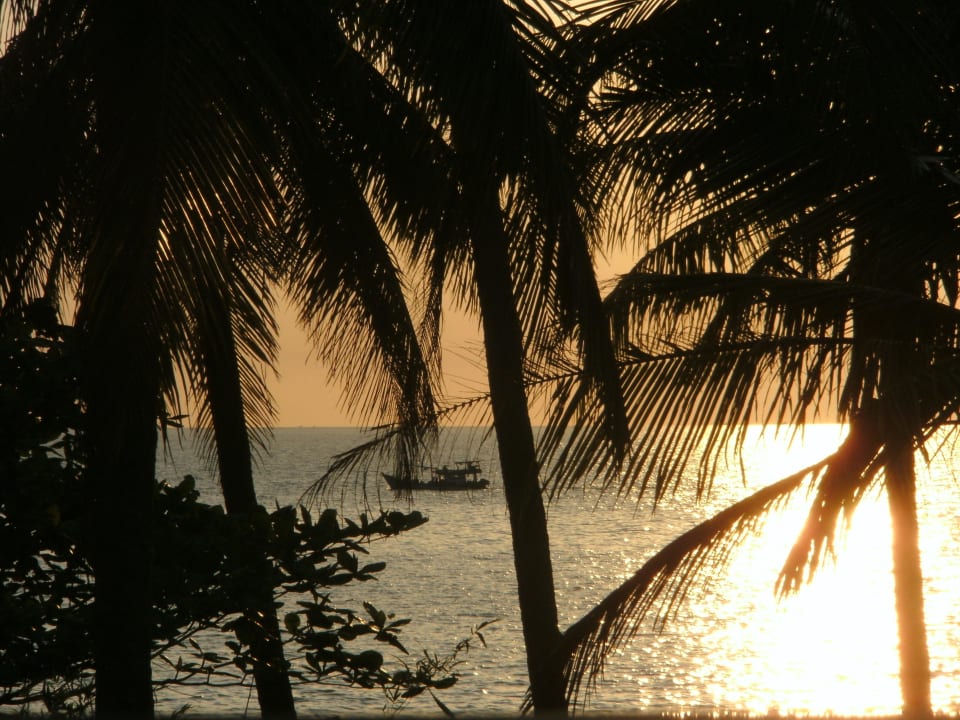 Sonnenuntergang von der  Bungalowterrasse Hotel Sea Star Resort