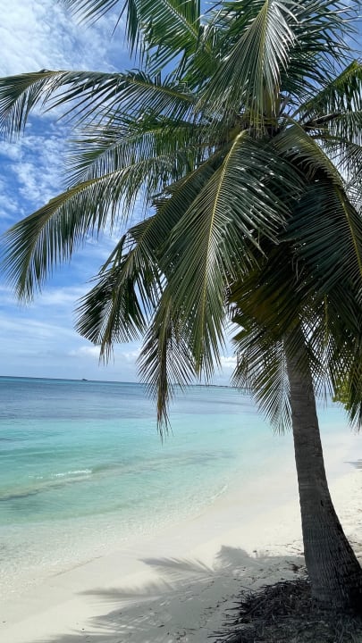 Strand Kuredu Island Resort & Spa