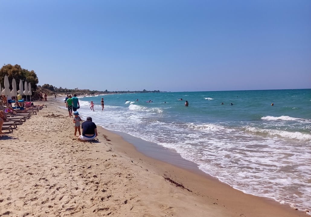 Strand Neptune Luxury Resort