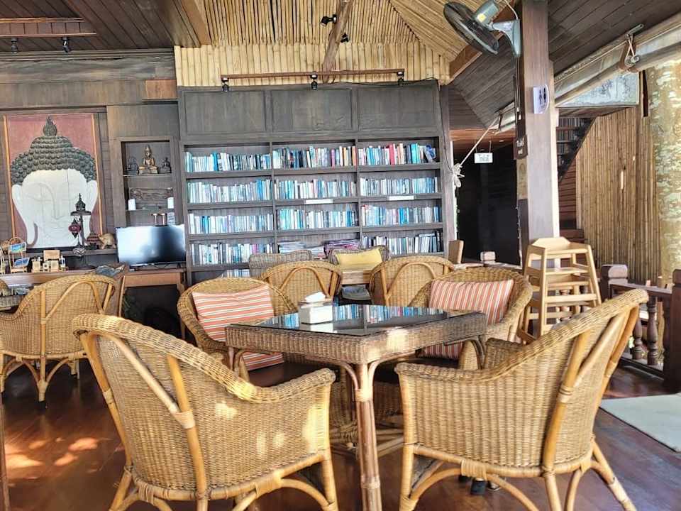 Gastro Hotel Salad Hut