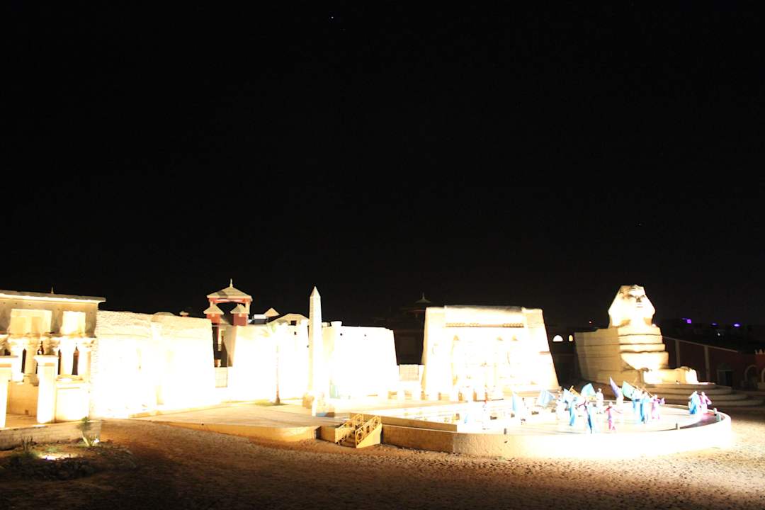 Show im Hotel Pickalbatros Alf Leila Wa Leila Resort - Neverland Hurghada