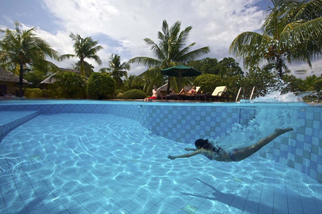 Diving in pool w. models Hotel Amontillado Resort