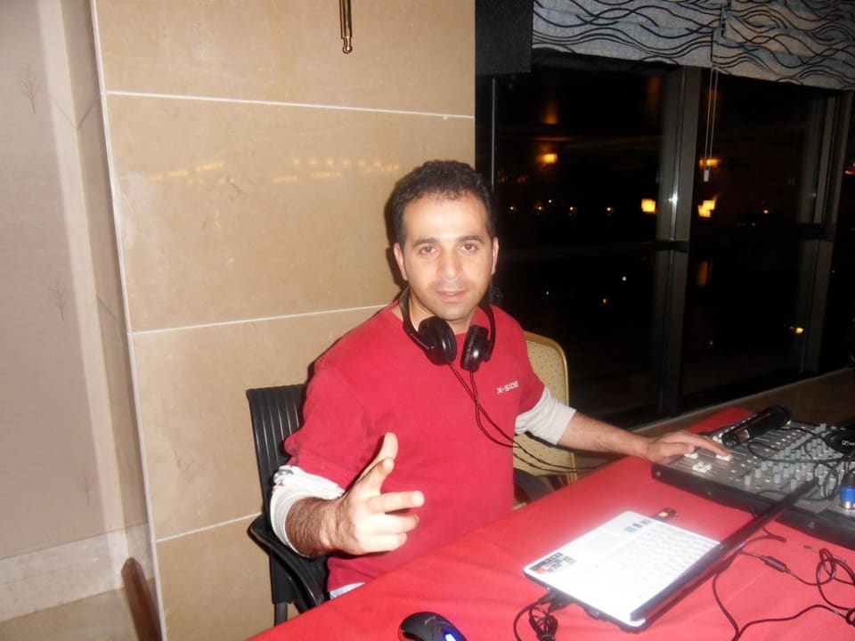 Zengen dj an seinem Musicpuld Aydinbey Kings Palace & Spa