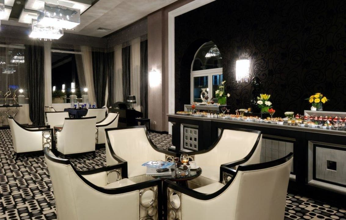 Executive lounge Premier Le Reve Hotel & Spa