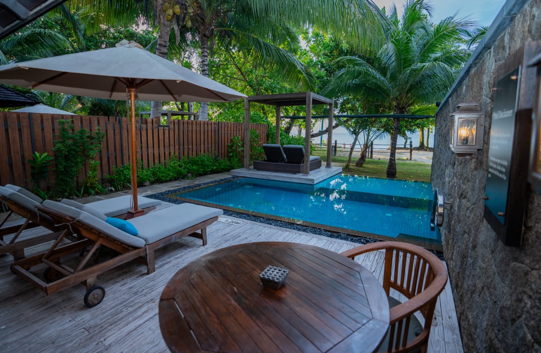 Pool STORY Seychelles