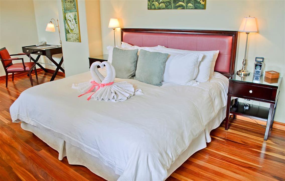 Master Suite # 107 Hotel Beacon Escazu