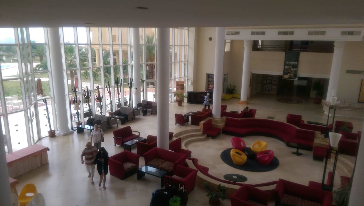 Lobby vom 2. Stock Skanes Serail Aquapark