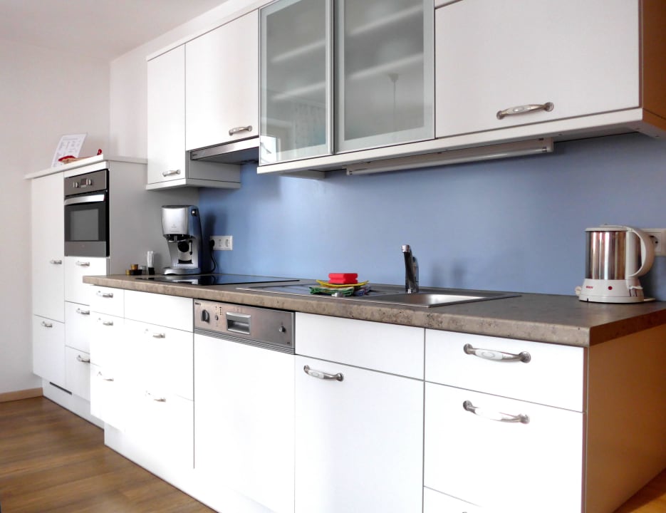 "Bergwasser" Wohnküche mit Geschirrspüler, Ceran, Appartement Romana