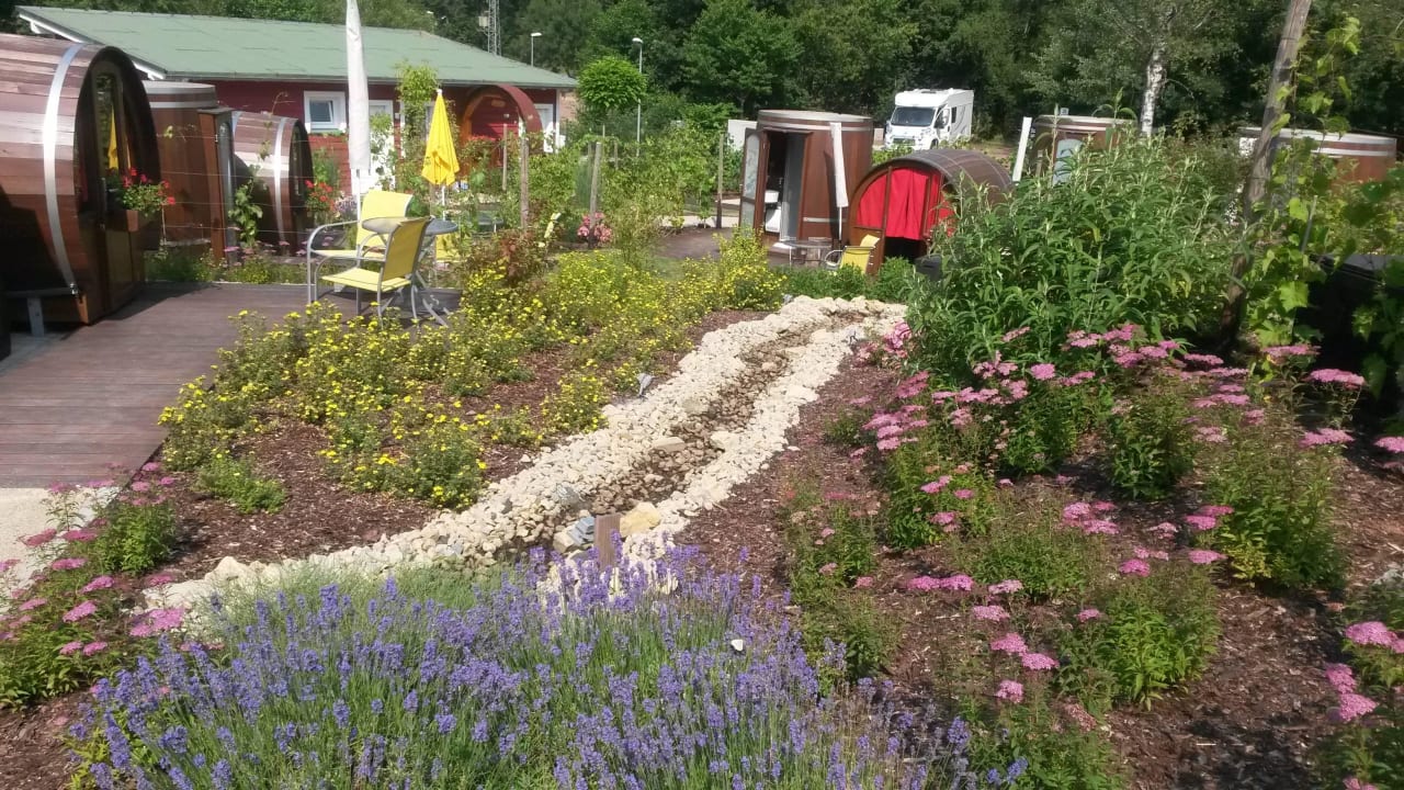 Weindorf Schwarzrinderseen Weindorf am Weinstrand