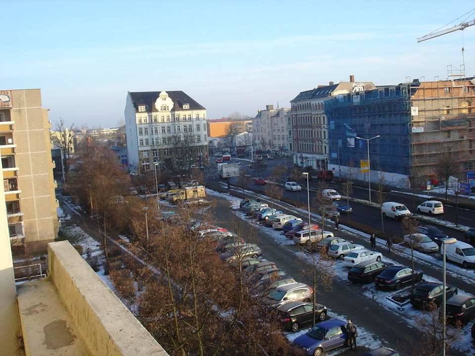 Blick aus dem Zimmer (Strassenseite des Hotels) Days Inn Leipzig City Centre
