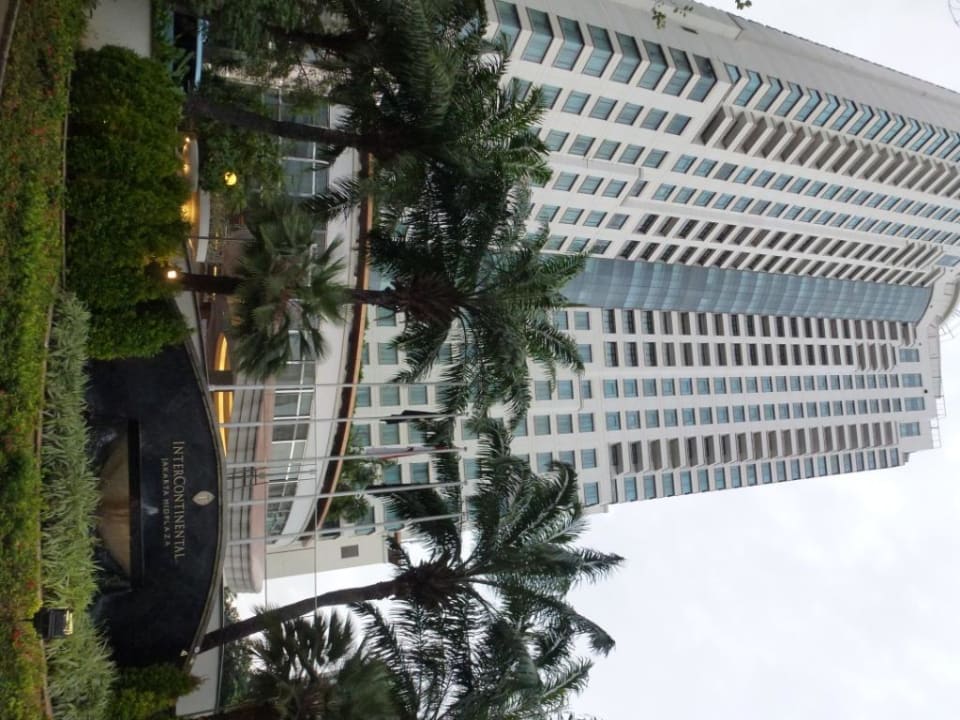 Hotel mit Sicherheitszaun Hotel InterContinental Mid Plaza