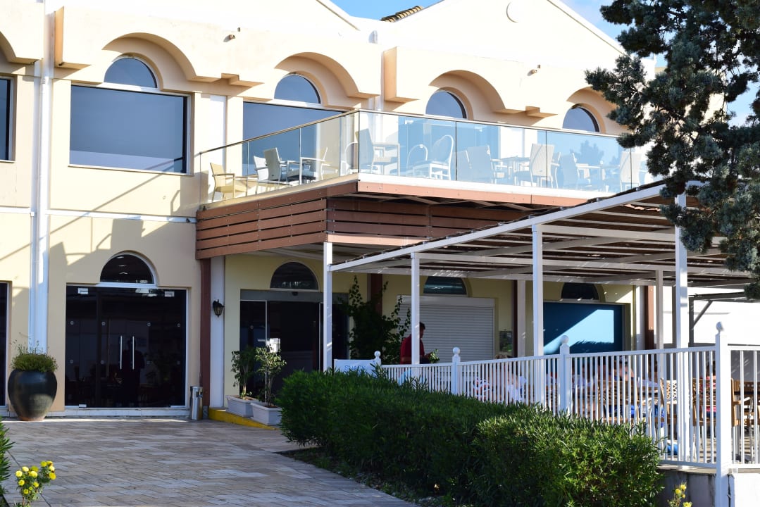 Lobby Sandy Beach Resort