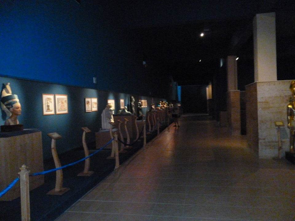 Музей при отеле Pickalbatros Alf Leila Wa Leila Resort - Neverland Hurghada