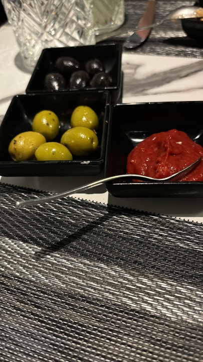 Gastro Rose Rayhaan by Rotana