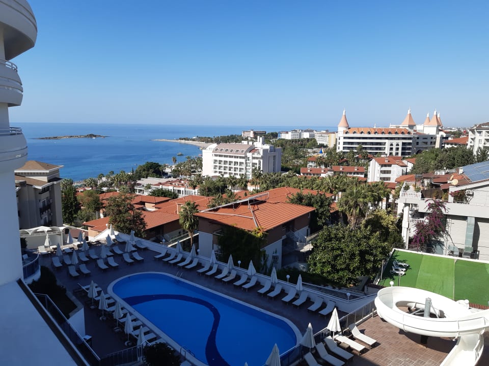 Pool Laguna Beach Alya Resort & Spa Hotel