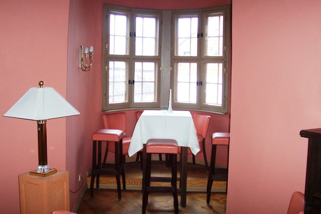 Historische Raucher Lounge Hotel Wyndham Garden Quedlinburg Stadtschloss