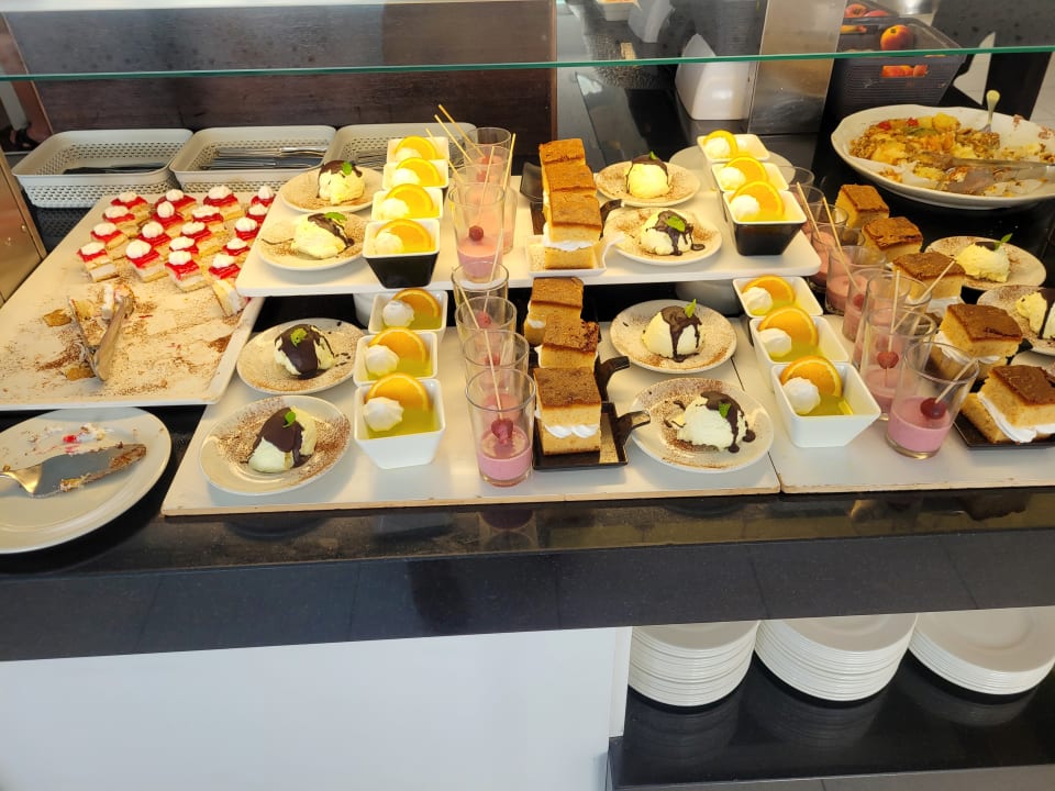 Gastro Gavimar Ariel Chico Club & Resort