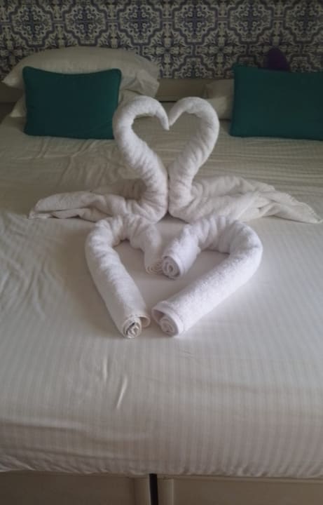 Zimmer Lotus Bay Beach Resort