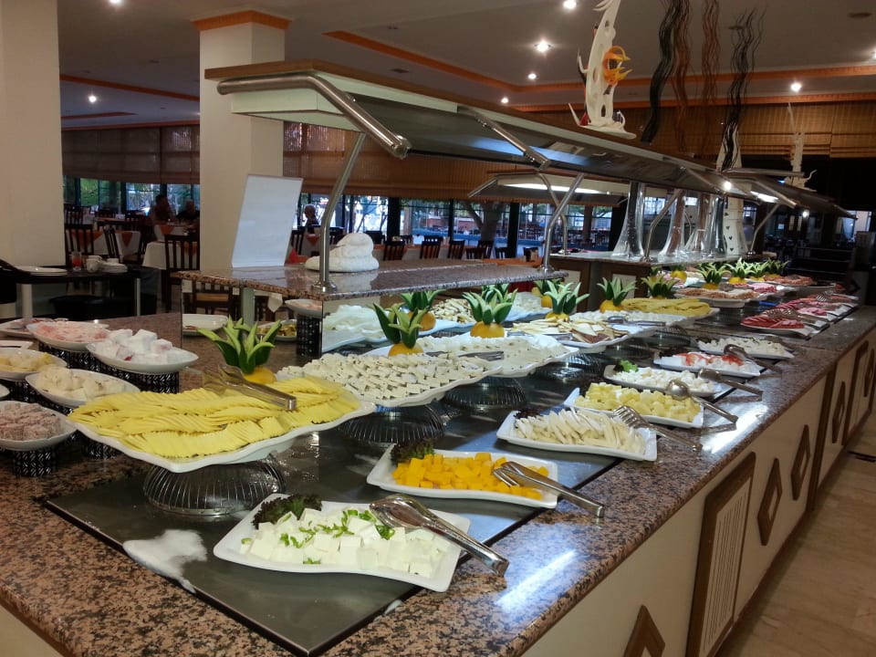 Tel des Frühstücksbuffets Grand Seker Hotel