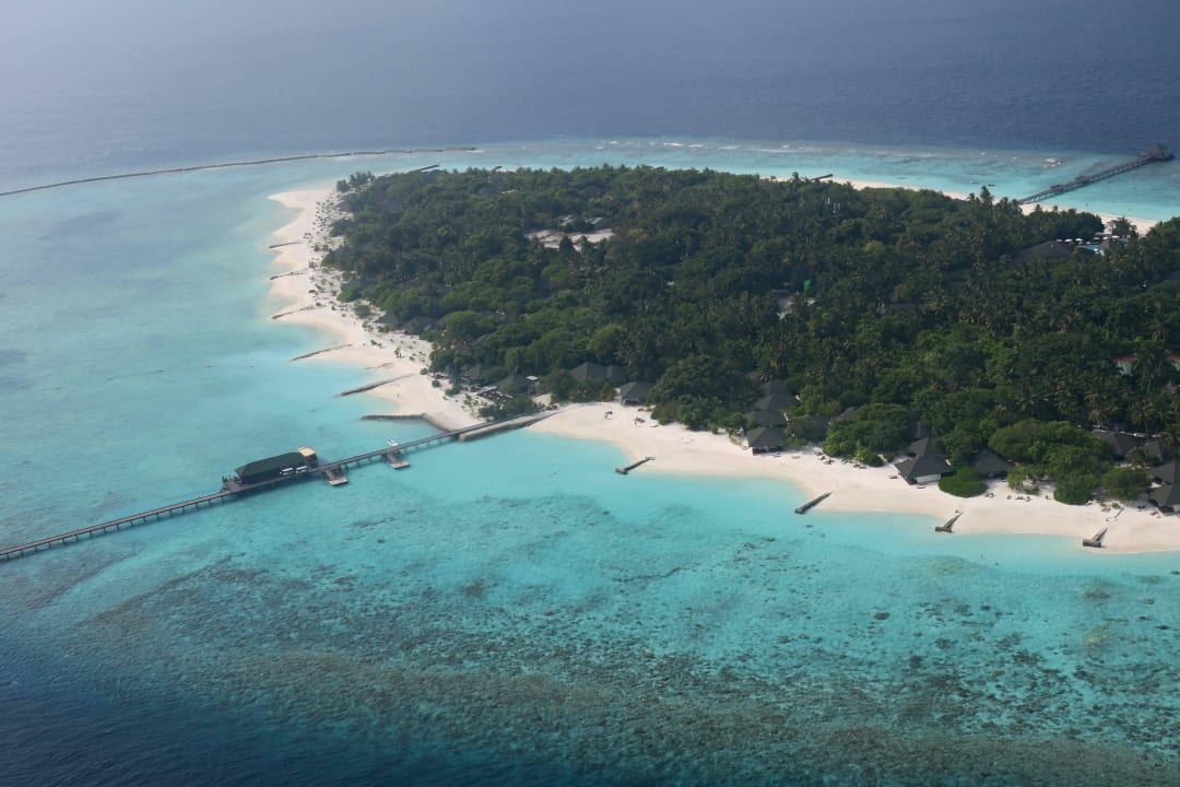 Westteil beim Landeanflug Adaaran Select Meedhupparu Island Resort - Premium All Inclusive
