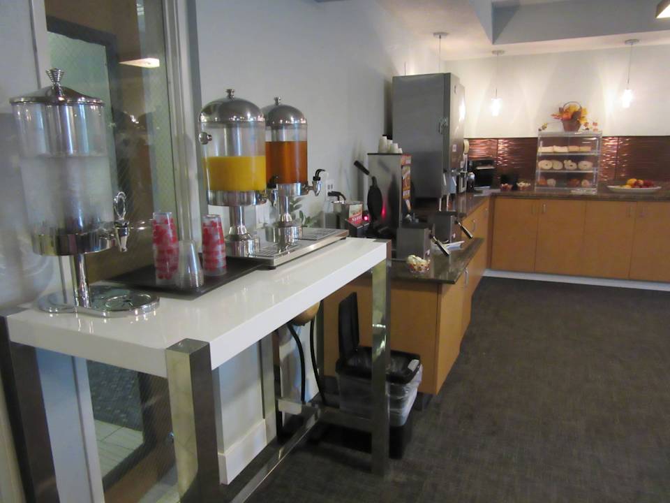 Frühstück Best Western Plus Liberty Lake Inn