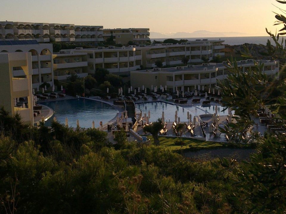 Sonnenaufgang Hotel Kalithea Horizon Royal
