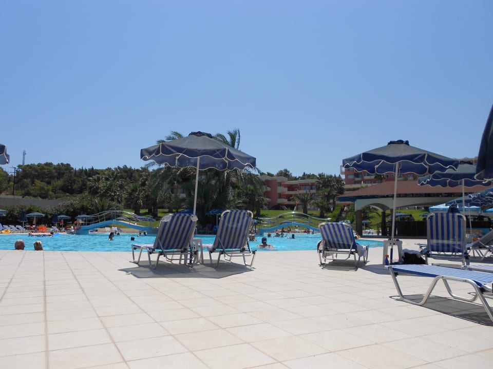 Blick Richtung Hotel Kresten Palace Hotel