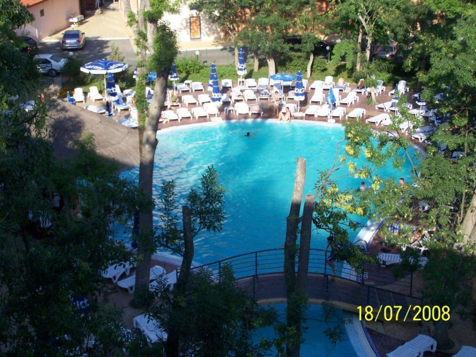 Blick auf den Pool HVD Club Bor