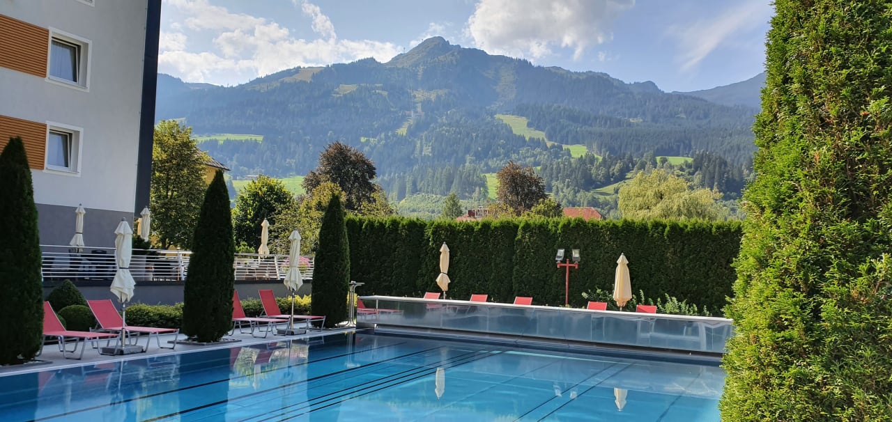 Pool Impuls Hotel Tirol