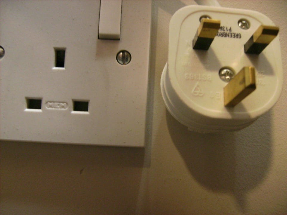 GB-Dreistift-Steckersystem Travelodge London Central City Road