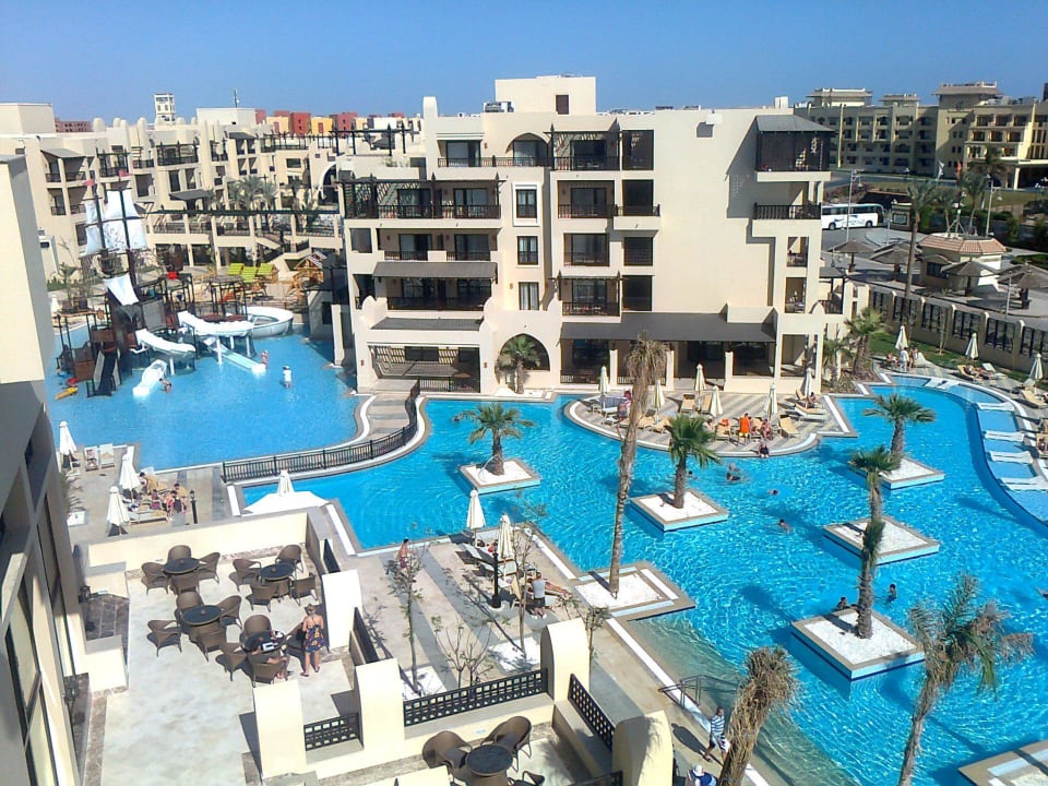 Vom dach Steigenberger Aqua Magic