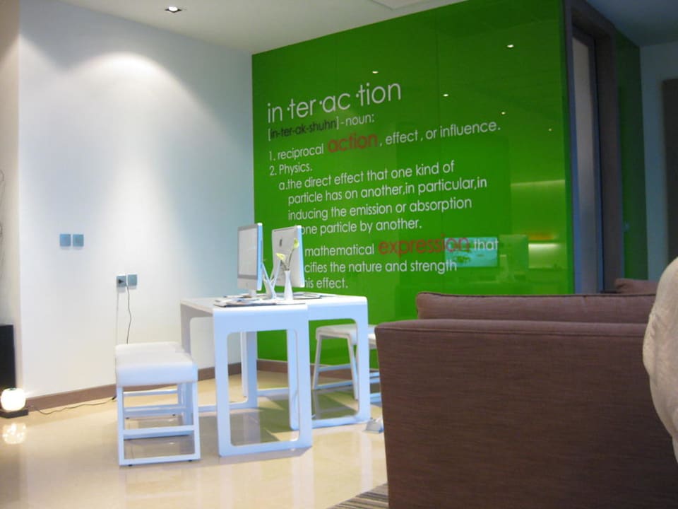 Internetzugänge in der Executive Lounge Hilton Garden Inn Bangkok Silom