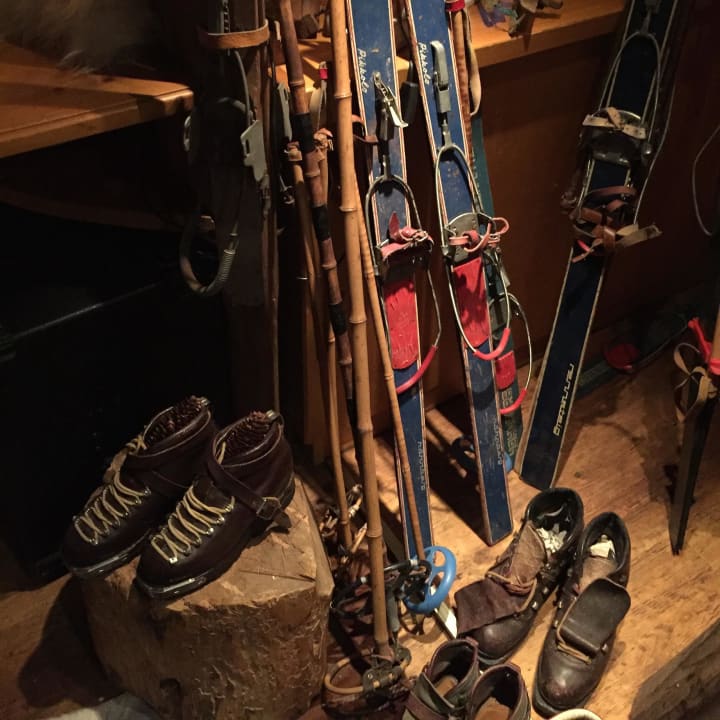 Hausbar mit unserem neuen Ski Verleih Verwöhn- und Wellnesshotel Walserhof