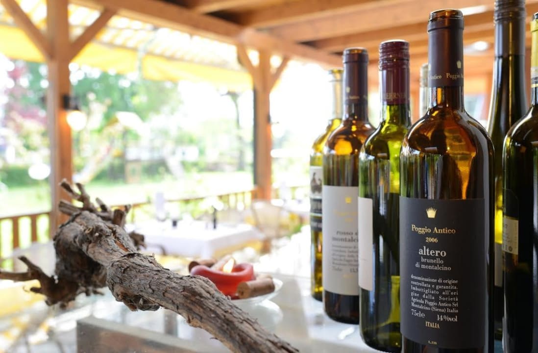 Weinregal Hotel Soleo