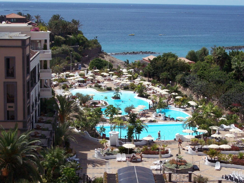 Poolanlage von Oben Gran Tacande Wellness & Relax Costa Adeje