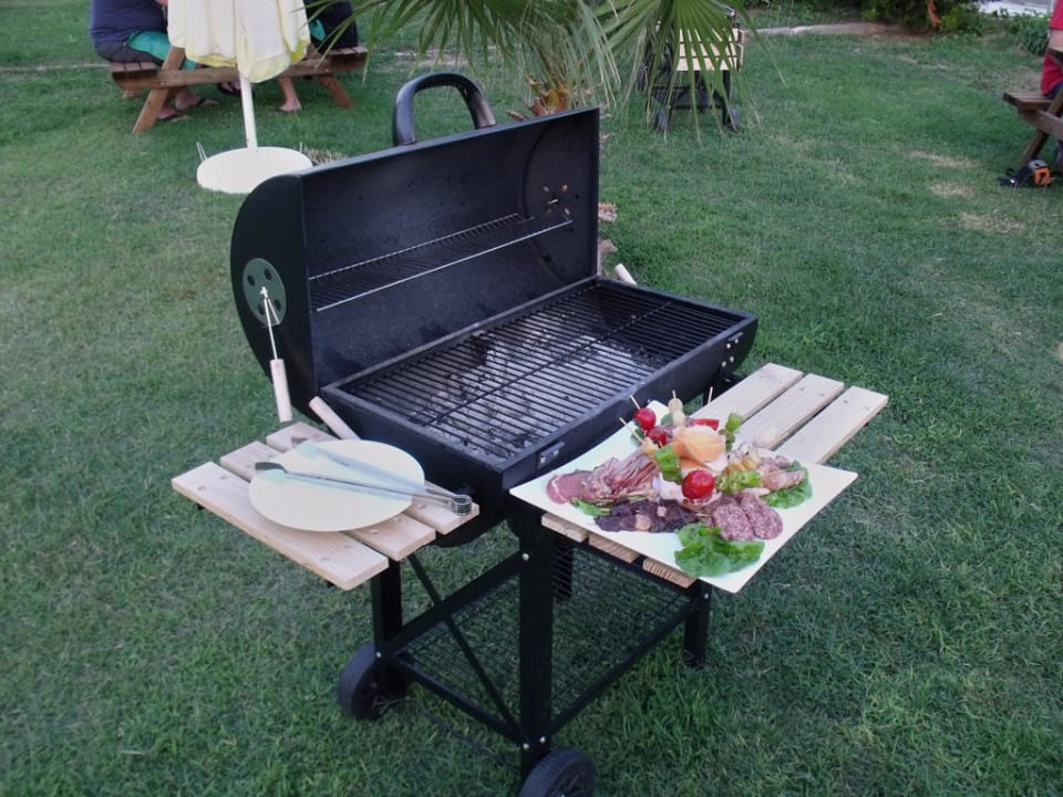 Barbecue - Selbst ist der Mann Royal Atlantis Beach Hotel