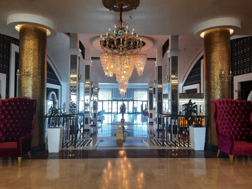 Lobby Dream World Palace Hotel