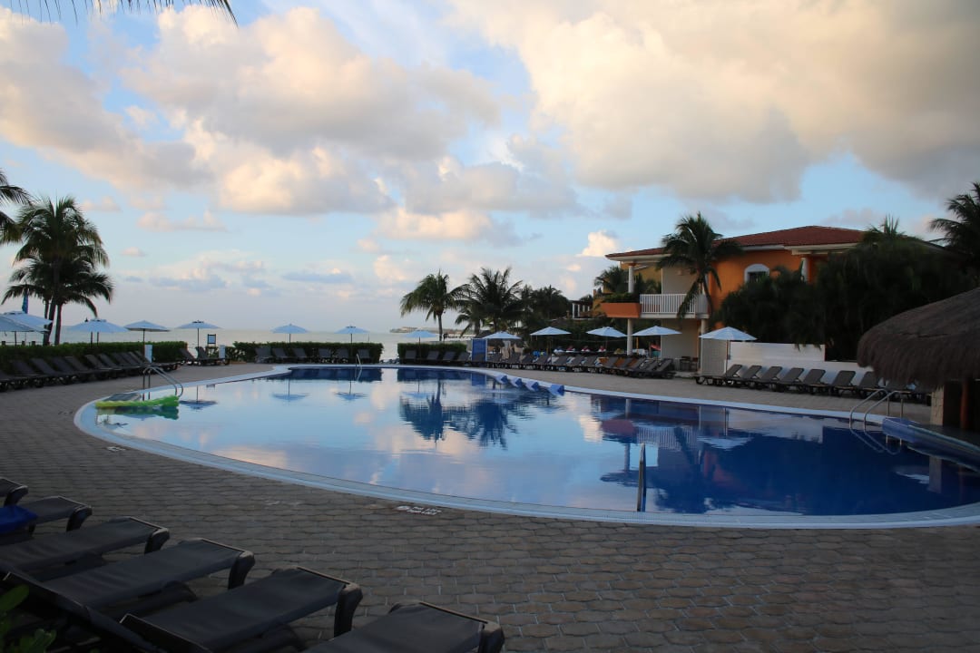 Action-Pool H10 Ocean Maya Royale - Adults only