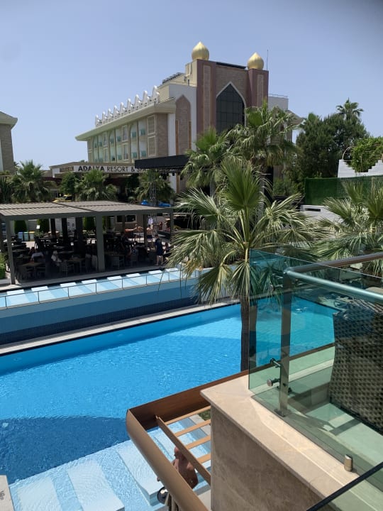 Pool Side Sunport Hotel & Spa