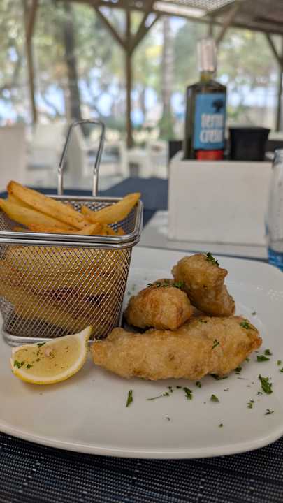 Gastro Crystals Beach Resort Belle Mare, a member of Radisson Individuals