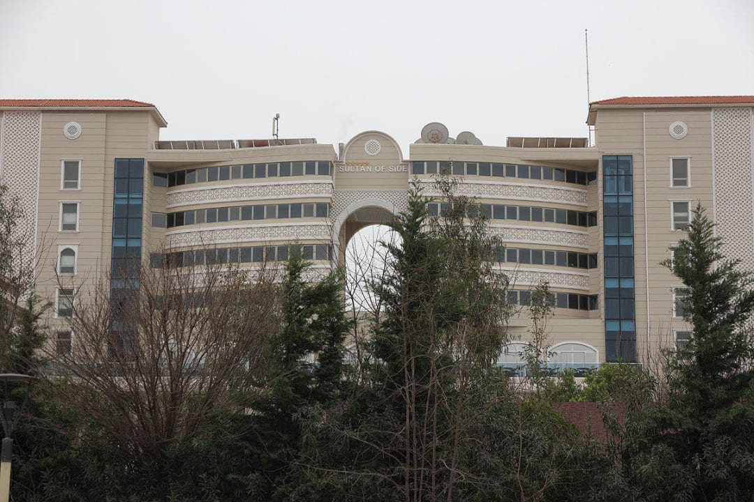 Hotelansicht von der Straßenseite Hotel Sultan of Side