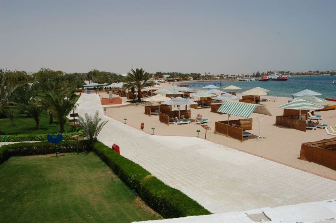 Strand Menaville Safaga